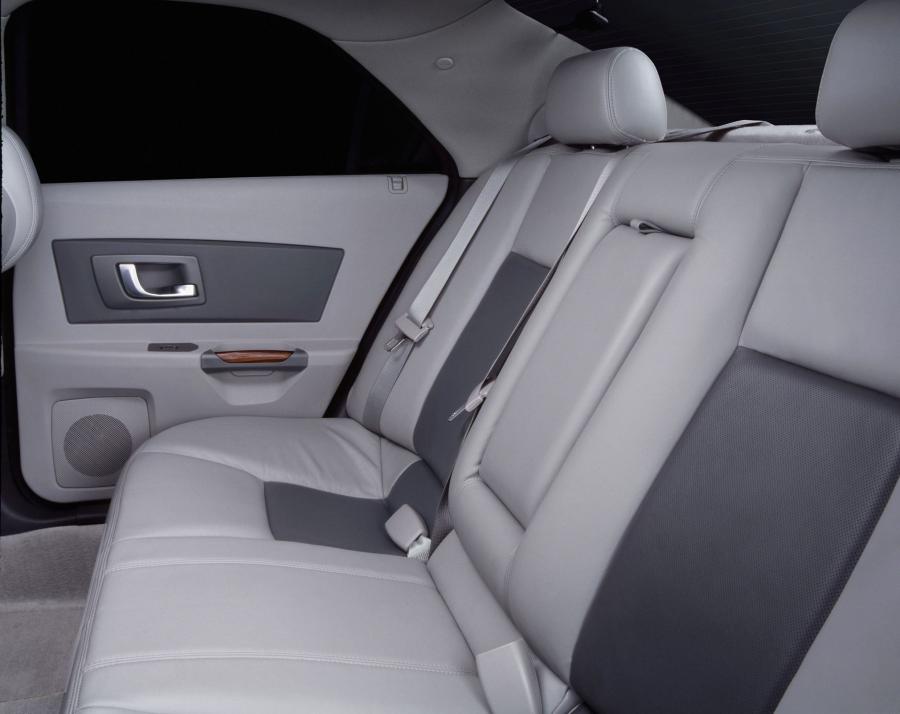  Cadillac CTS 2003 года  (фото 47 из 68)